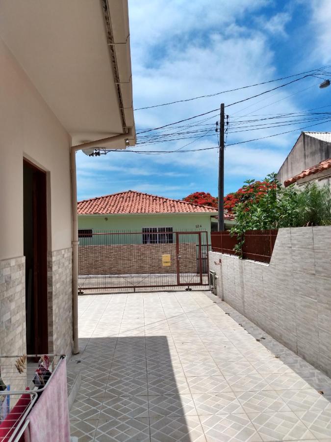 Garagem Casa Villa Florianopolis Exterior photo